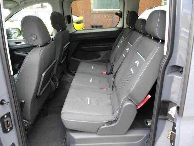 Ford Grand Tourneo