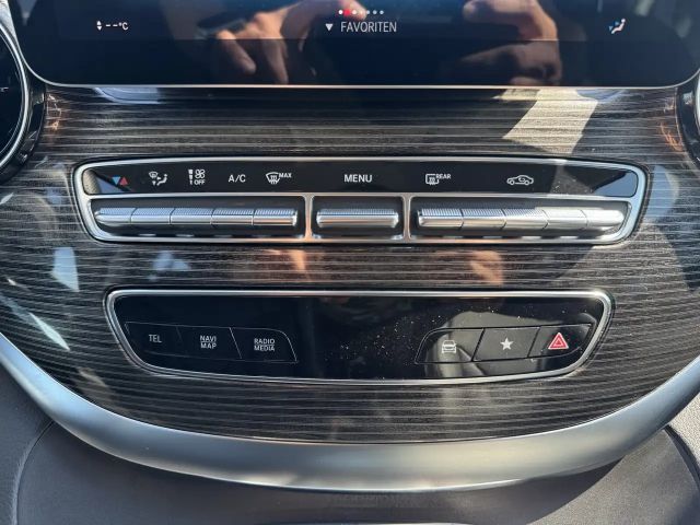 Mercedes-Benz V 250