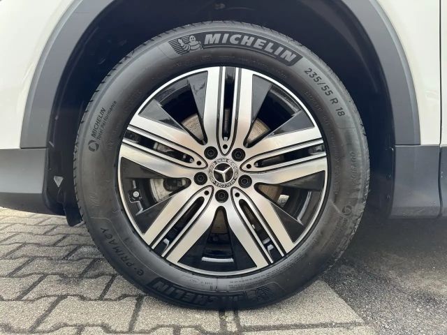Mercedes-Benz EQB 350