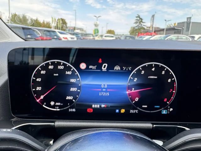 Mercedes-Benz GLA 180