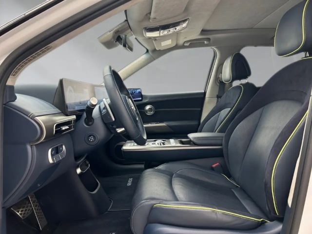 Genesis GV60