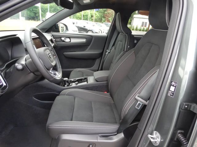 Volvo EX40