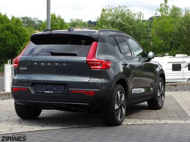 Volvo EX40