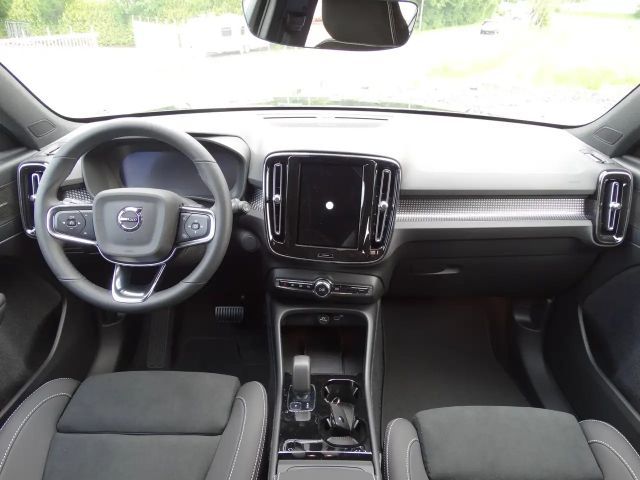 Volvo EX40