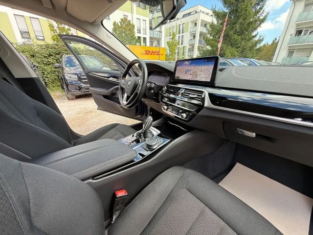 BMW 520