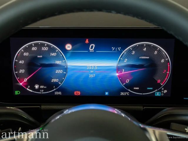 Mercedes-Benz GLA 220