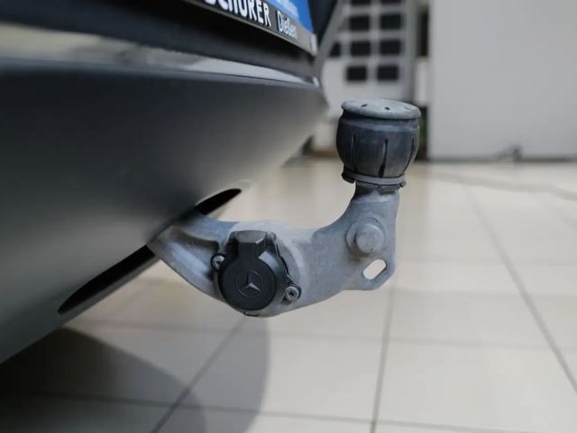 Mercedes-Benz EQC 400