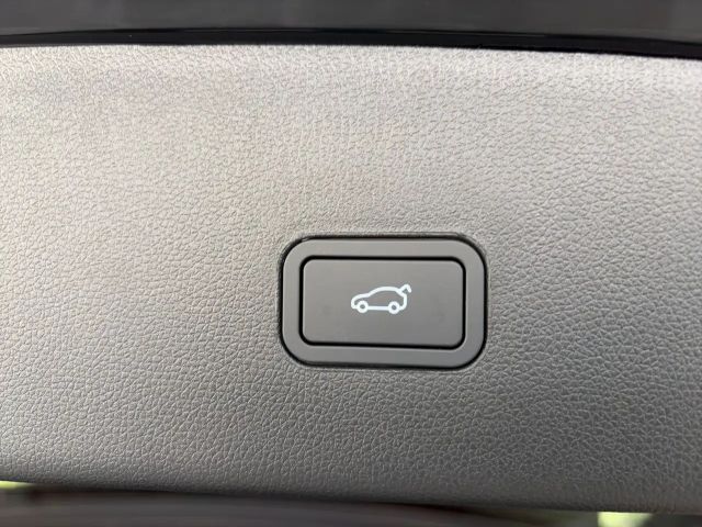 Xpeng G9