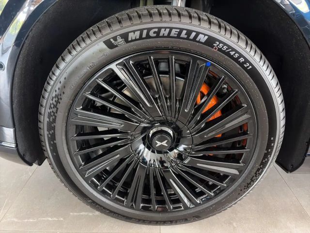 Xpeng G9