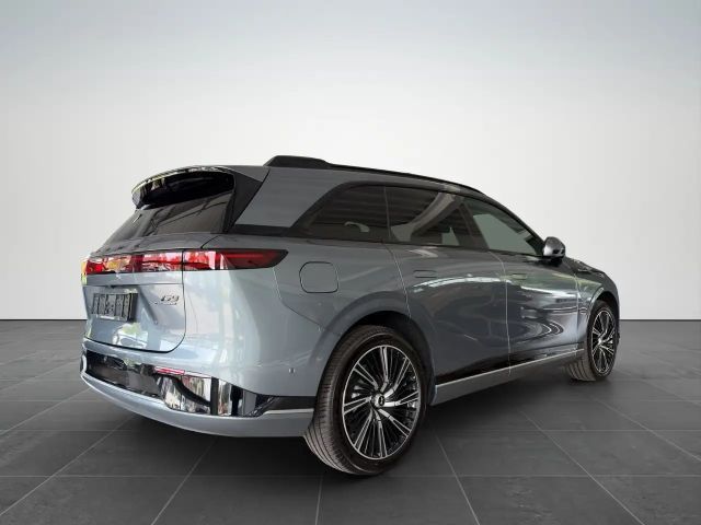 Xpeng G9