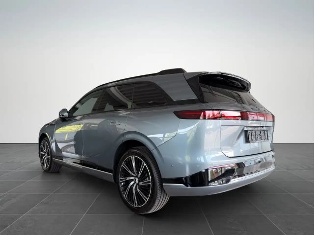 Xpeng G9