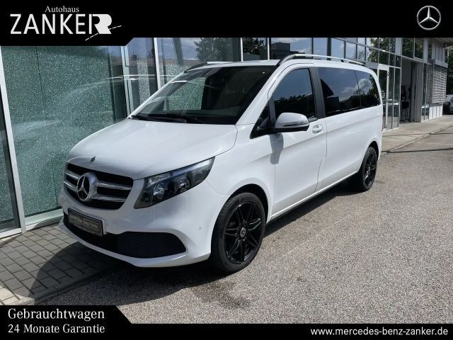 Mercedes-Benz V 220