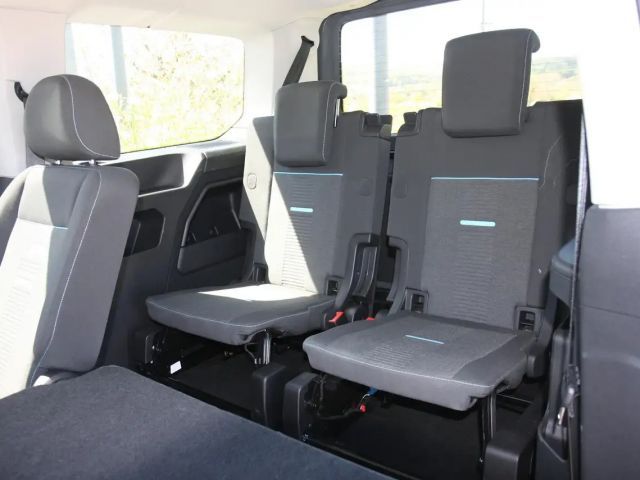 Ford Grand Tourneo