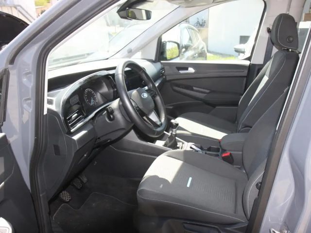 Ford Grand Tourneo