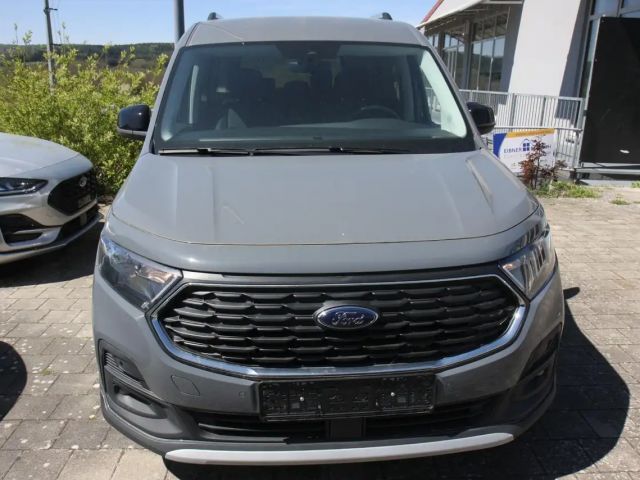 Ford Grand Tourneo