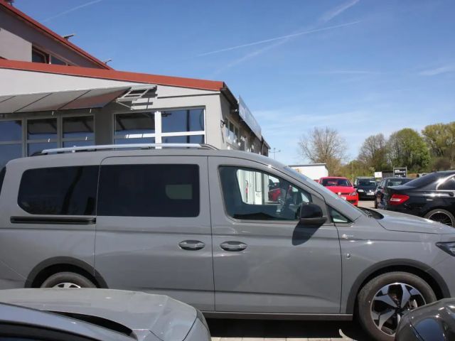 Ford Grand Tourneo