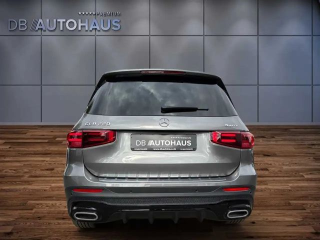 Mercedes-Benz GLB 220