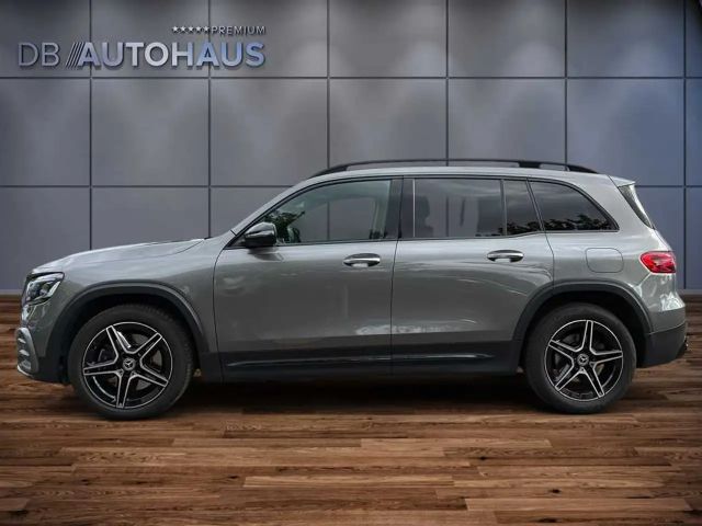 Mercedes-Benz GLB 220
