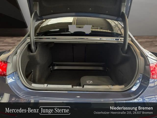 Mercedes-Benz EQE 300