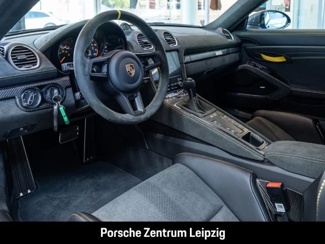 Porsche 718 Spyder