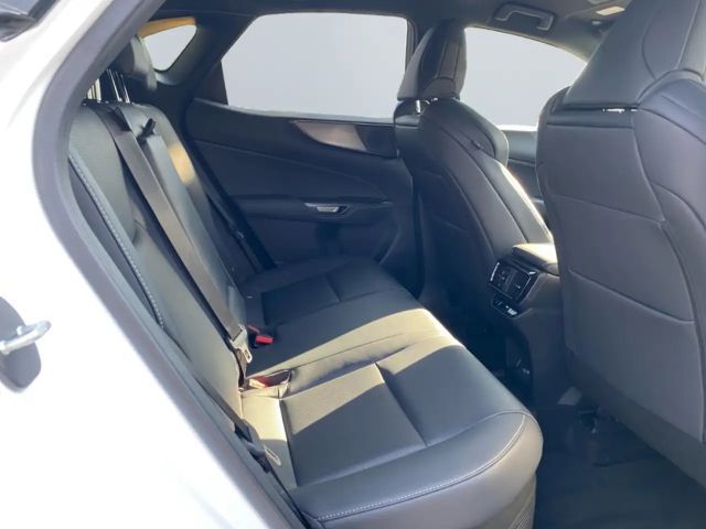 Lexus NX 450h+