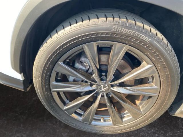Lexus NX 450h+