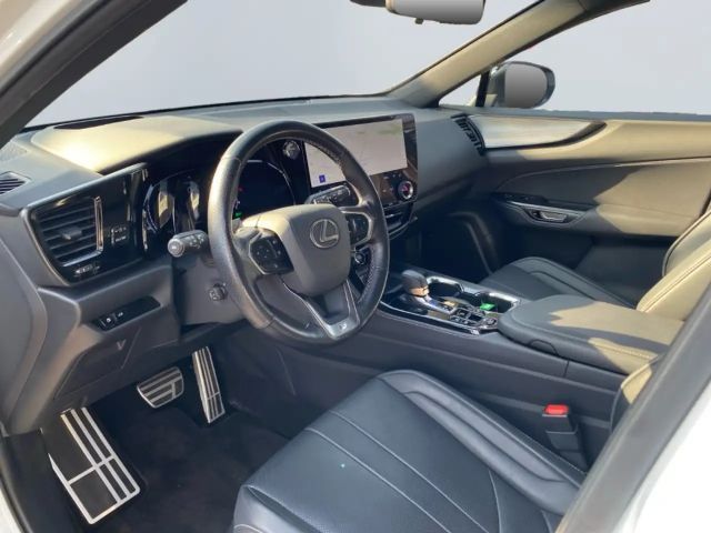 Lexus NX 450h+
