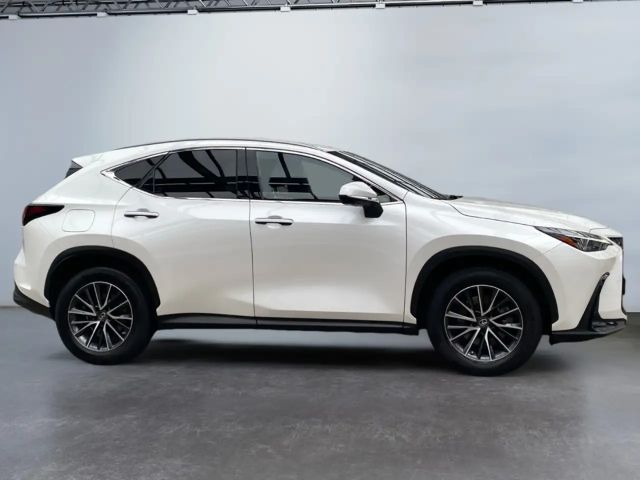 Lexus NX 450h+