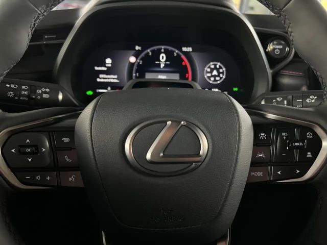 Lexus LBX