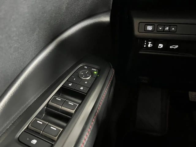 Lexus LBX