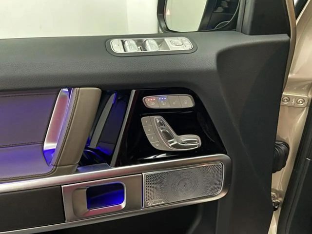 Mercedes-Benz G 400