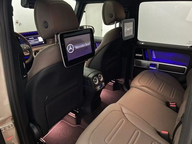 Mercedes-Benz G 400