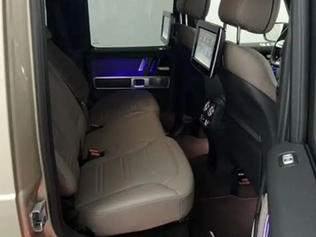Mercedes-Benz G 400