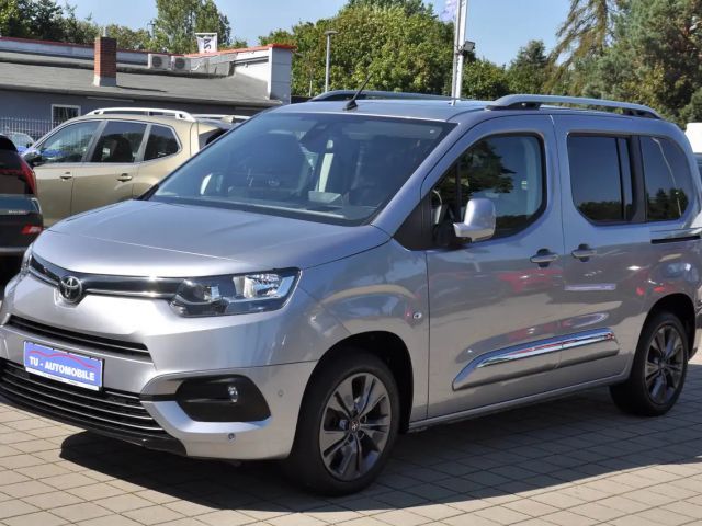 Toyota Proace City