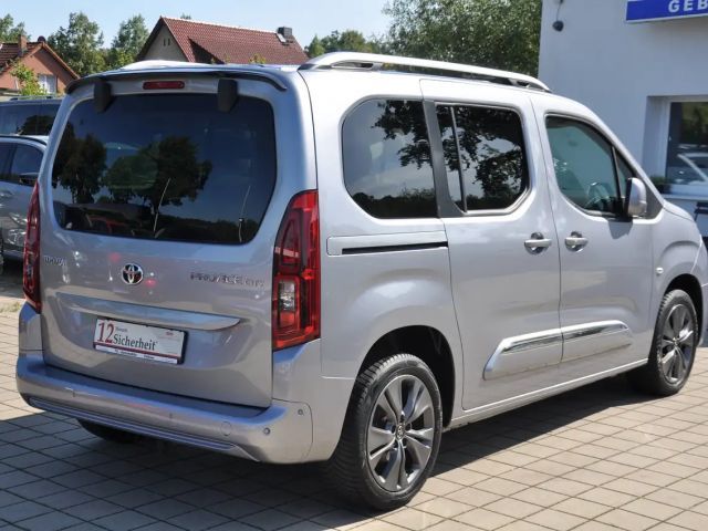 Toyota Proace City