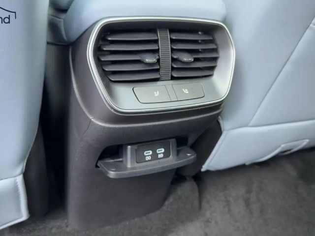 BYD Sealion 7