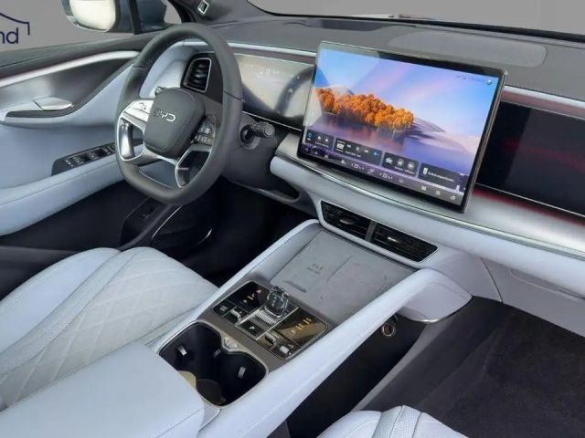 BYD Sealion 7
