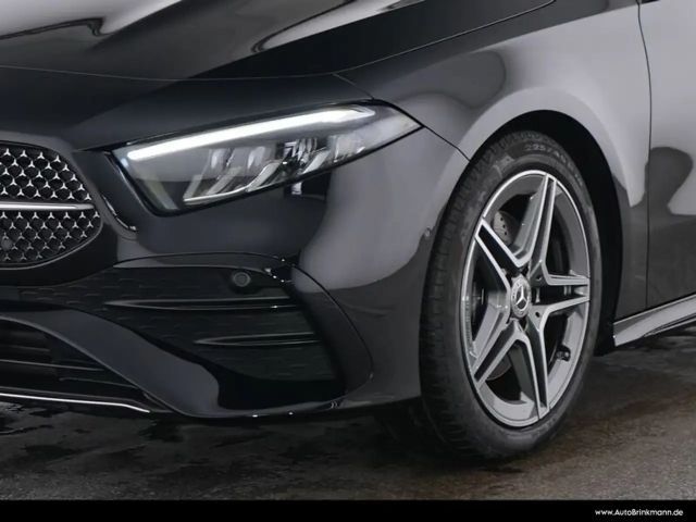 Mercedes-Benz A 220
