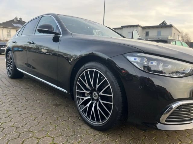 Mercedes-Benz S 400