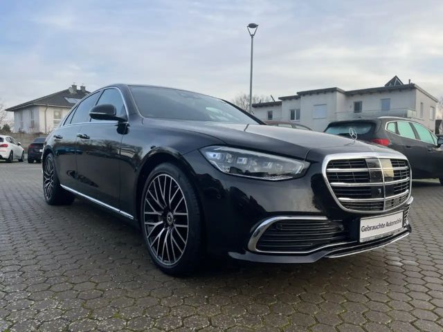 Mercedes-Benz S 400