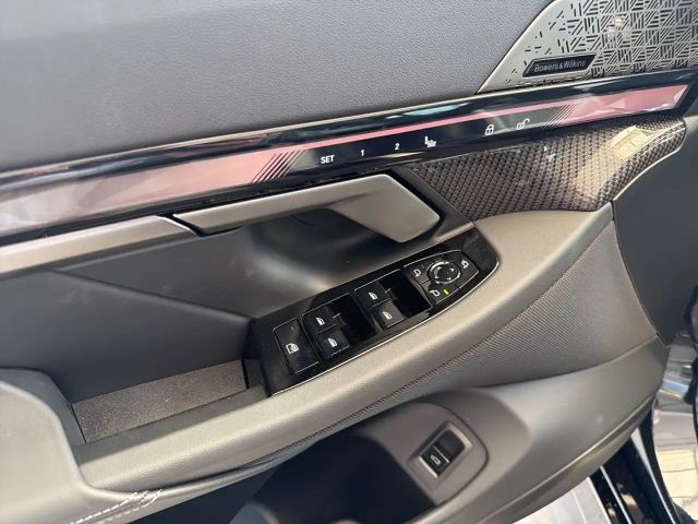 BMW 550