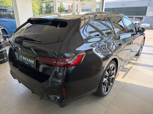 BMW 550
