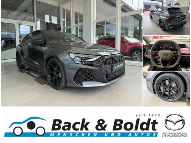 Audi RS3 2.5TFSI KERAMIK+PANO+AGA+MATRIX+SONOS+290KM/H 2026 Benzine