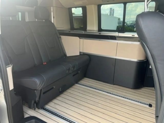 Mercedes-Benz V 220