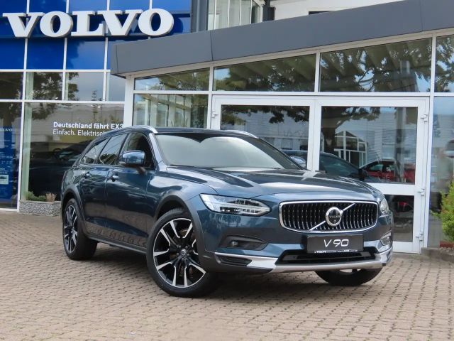 Volvo V90 Cross Country