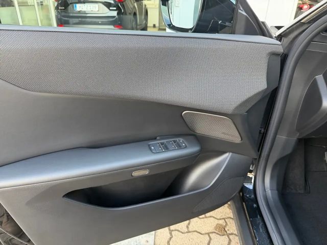 Mazda CX-6e