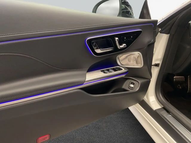 Mercedes-Benz CLE 200