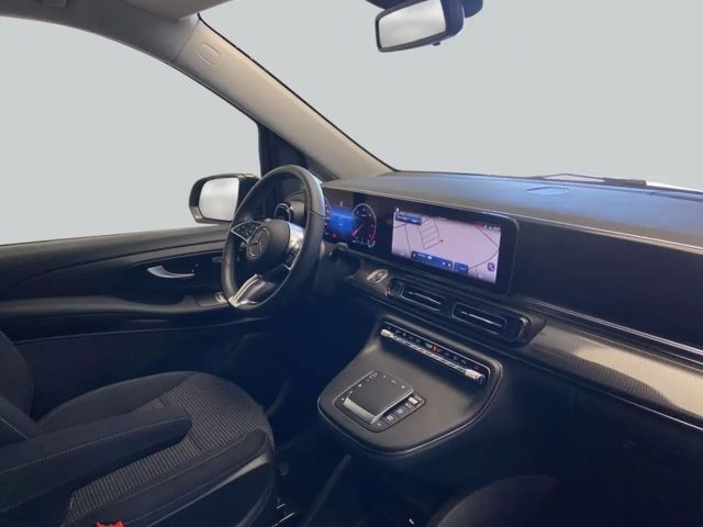 Mercedes-Benz V 220