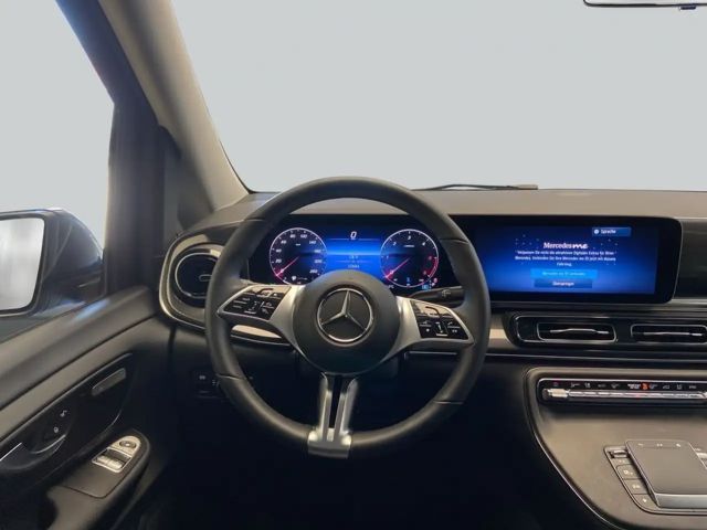 Mercedes-Benz V 220