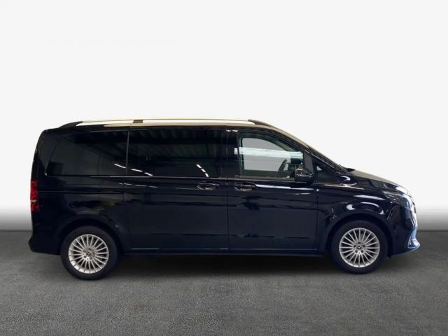Mercedes-Benz V 220